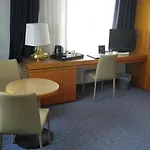 Delle Alpi 3*