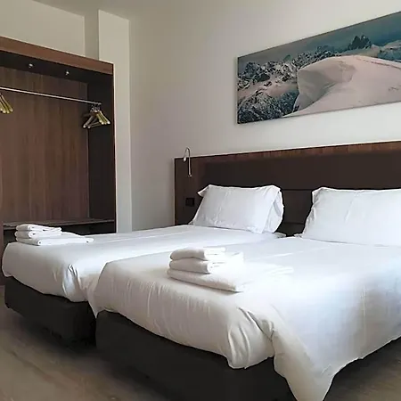 Delle Alpi 3*