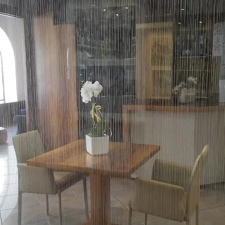 Delle Alpi Hotel 3*