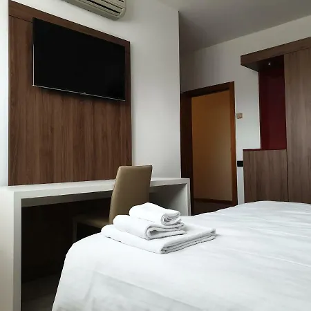 Hotel Delle Alpi 3*