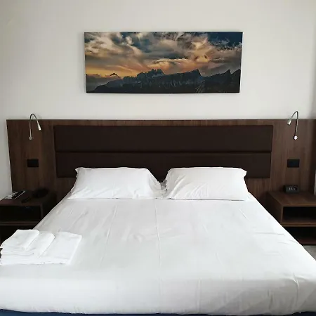 Delle Alpi Hotel