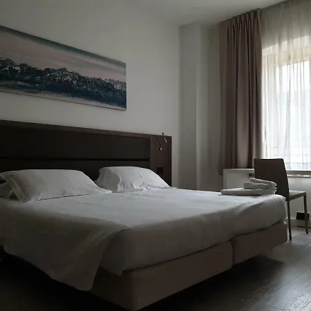 Delle Alpi