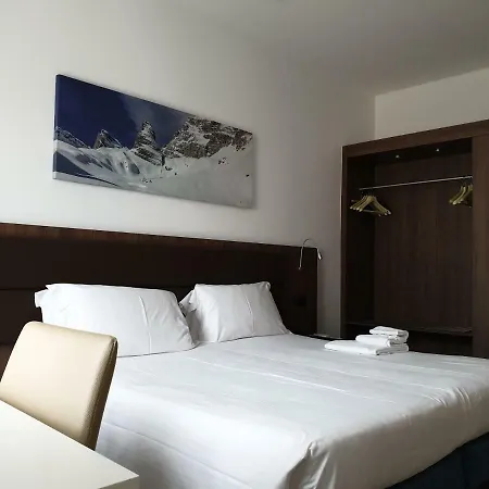 Delle Alpi 3* ベッルーノ
